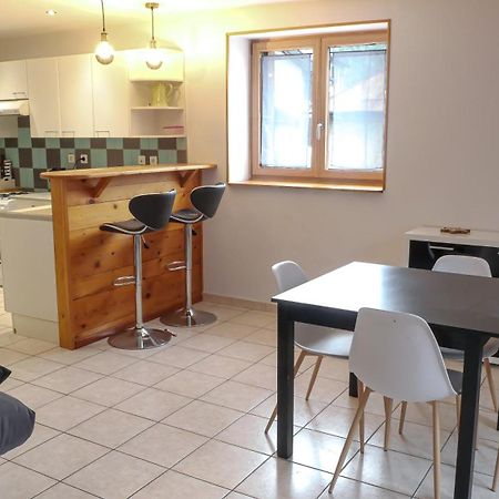 Appartement calme à 5 min de St Jean de Maurienne Montricher-Albanne Esterno foto